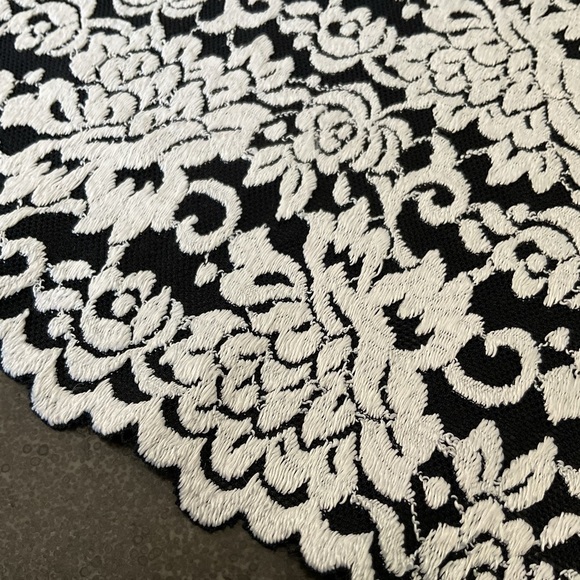 3 yards black & white stretch lace embroidered floral apparel fabric trim - Picture 3 of 7